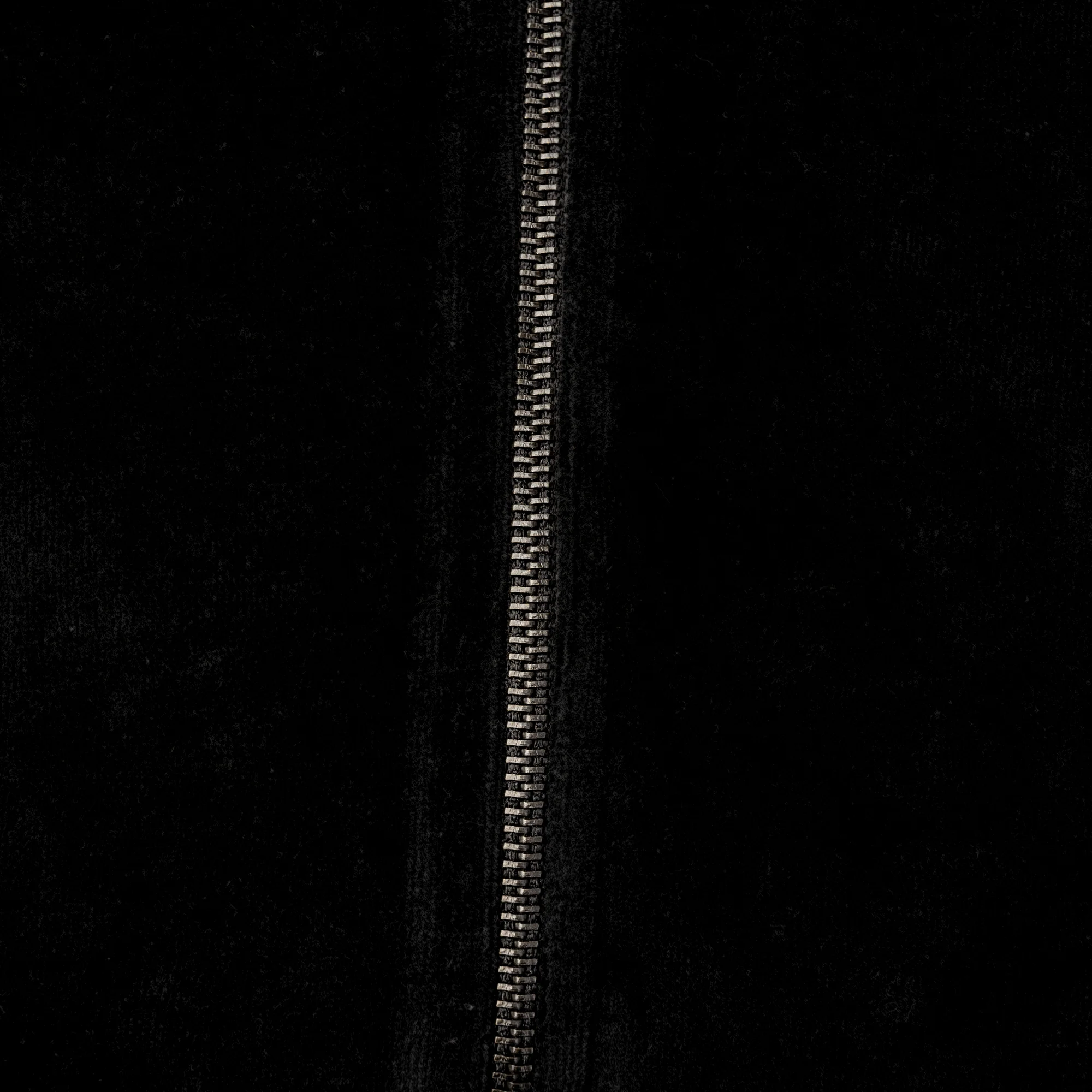 Velours Oversized Logo - Image 5